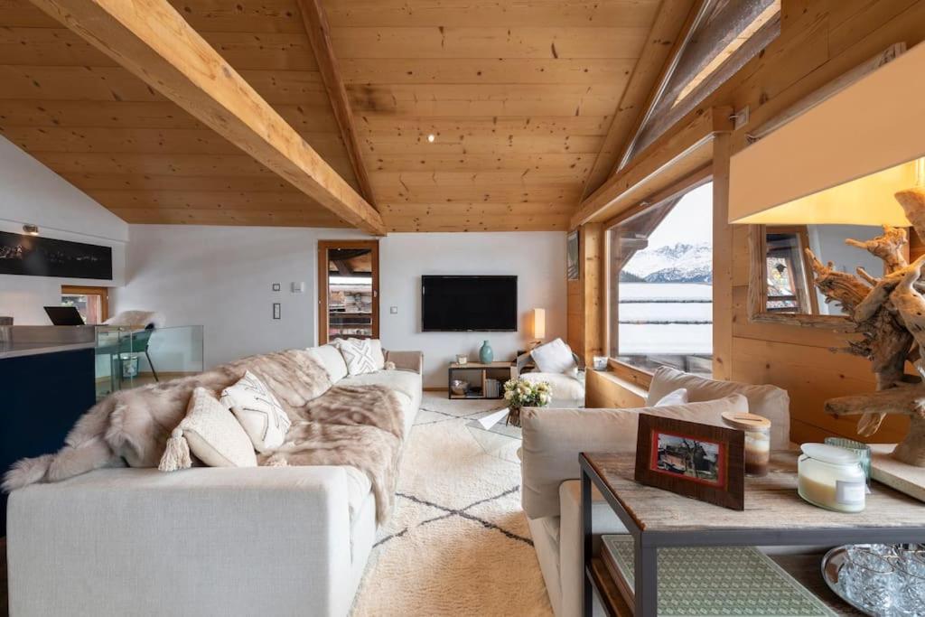 Chalet Luxurious In *