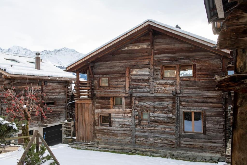 Chalet Luxurious In